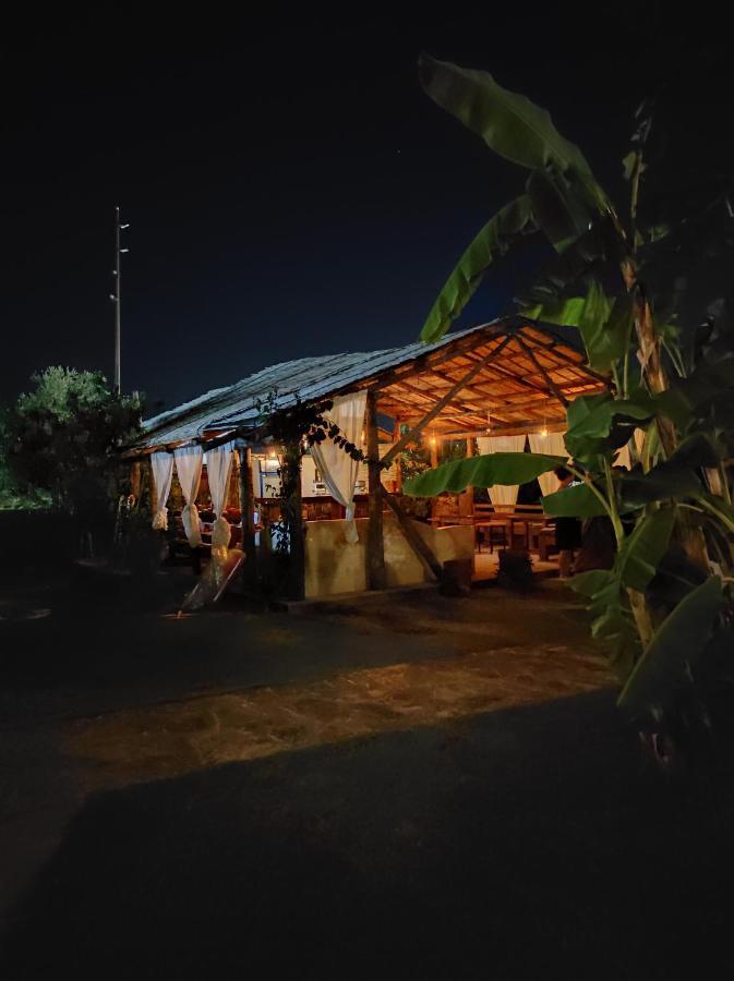 Guesthouse Vila Druri Dhermi Bagian luar foto