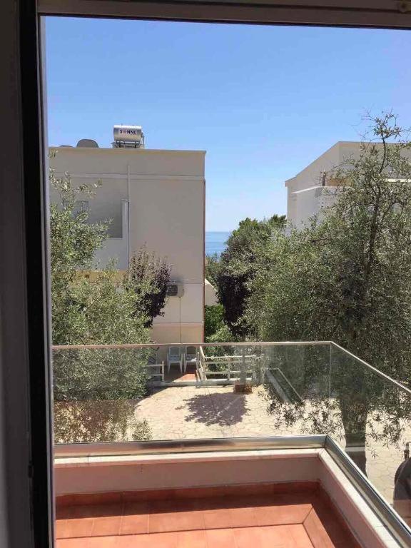 Guesthouse Vila Druri Dhermi Bagian luar foto